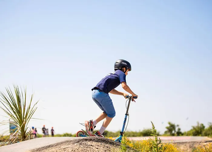 T2 A 300m De La En Normandie - Balcon, Parking Et Local Velo Inclus - Fr-1-788-21 * Varaville